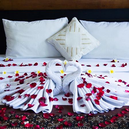 The Yogasari Seminyak Hotel ภายนอก รูปภาพ
